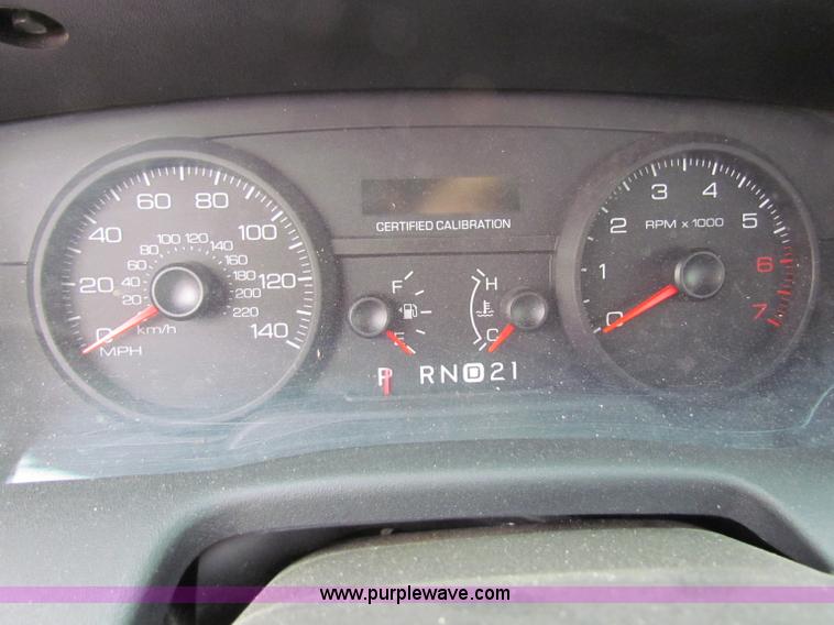 image for item A2587 2006 Ford Crown Victoria Police Interceptor