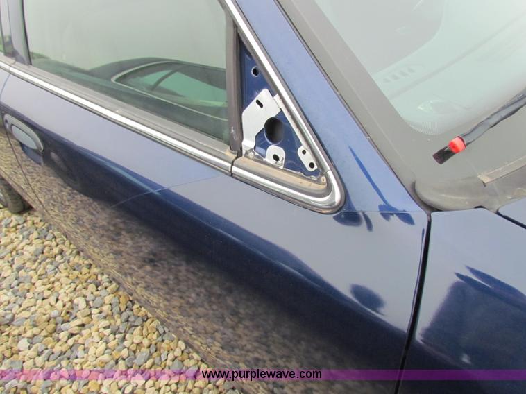 image for item A2587 2006 Ford Crown Victoria Police Interceptor