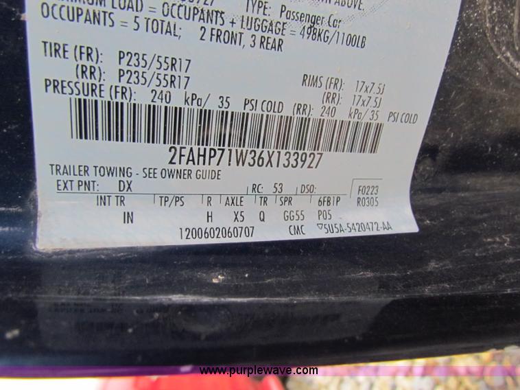 image for item A2587 2006 Ford Crown Victoria Police Interceptor