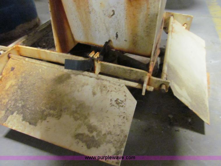 image for item A8297 Monroe salt spreader