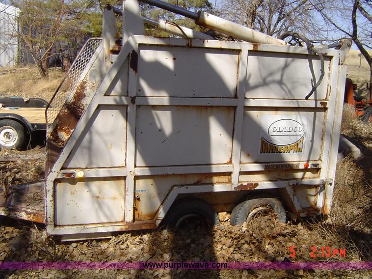 image for item B1204 Gladco CL1100 trash compactor