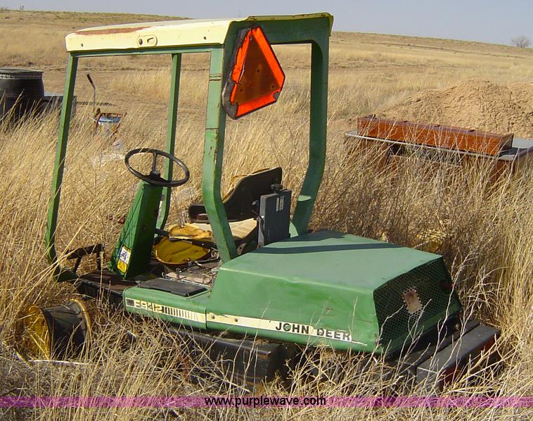 image for item B1206 (2) John Deere front mowers