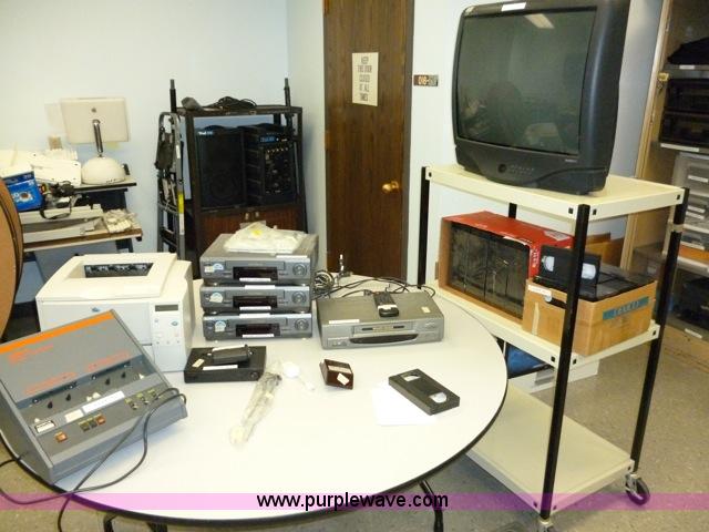 image for item B1230 Assorted electronic