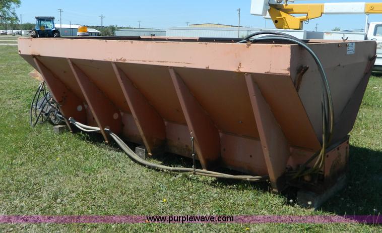 image for item B3633 FCS salt-sand spreader
