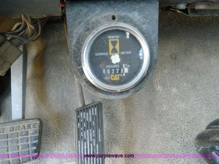 image for item B3635 1985 Ford F7000 bucket truck