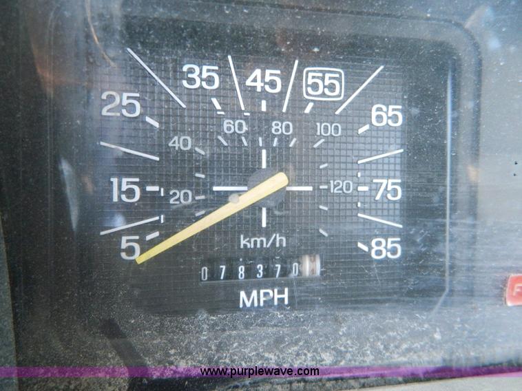 image for item B3635 1985 Ford F7000 bucket truck