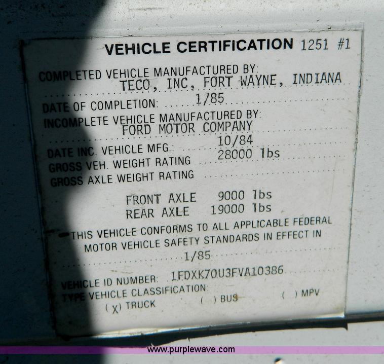 image for item B3635 1985 Ford F7000 bucket truck