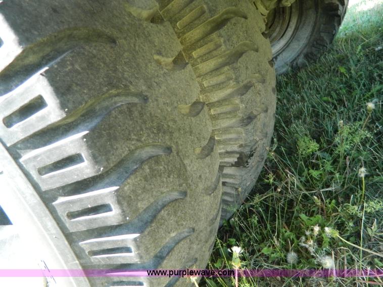 image for item B3635 1985 Ford F7000 bucket truck