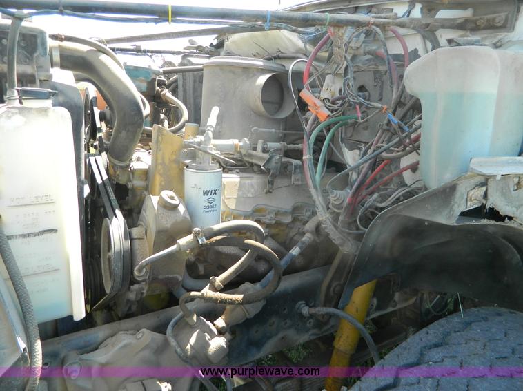 image for item B3635 1985 Ford F7000 bucket truck