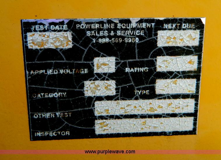 image for item B3635 1985 Ford F7000 bucket truck