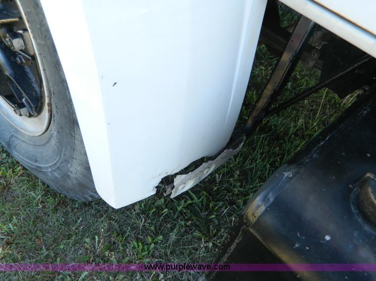 image for item B3635 1985 Ford F7000 bucket truck