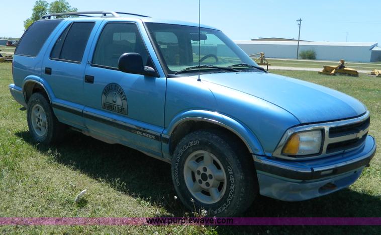 image for item B3636 1997 Chevrolet Blazer