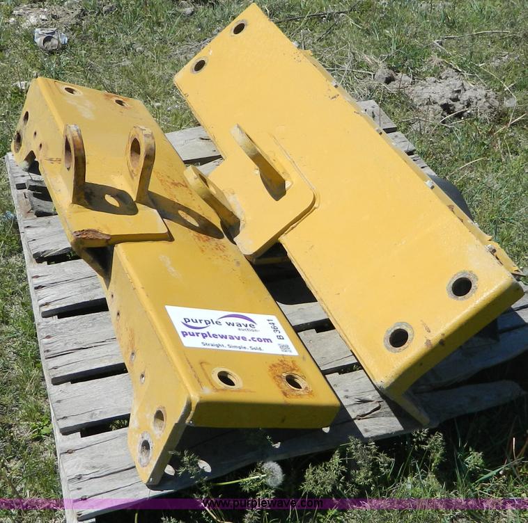 image for item B3641 (2) grader hitches