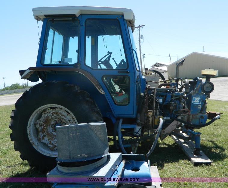 image for item B3647 Ford EA 414C tractor