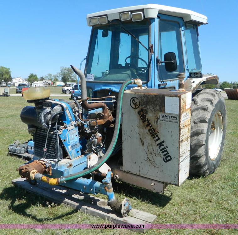 image for item B3647 Ford EA 414C tractor