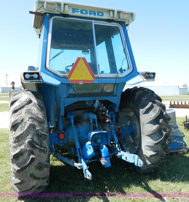image for item B3647 Ford EA 414C tractor