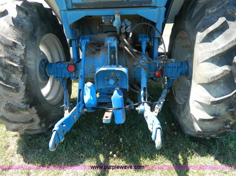 image for item B3647 Ford EA 414C tractor