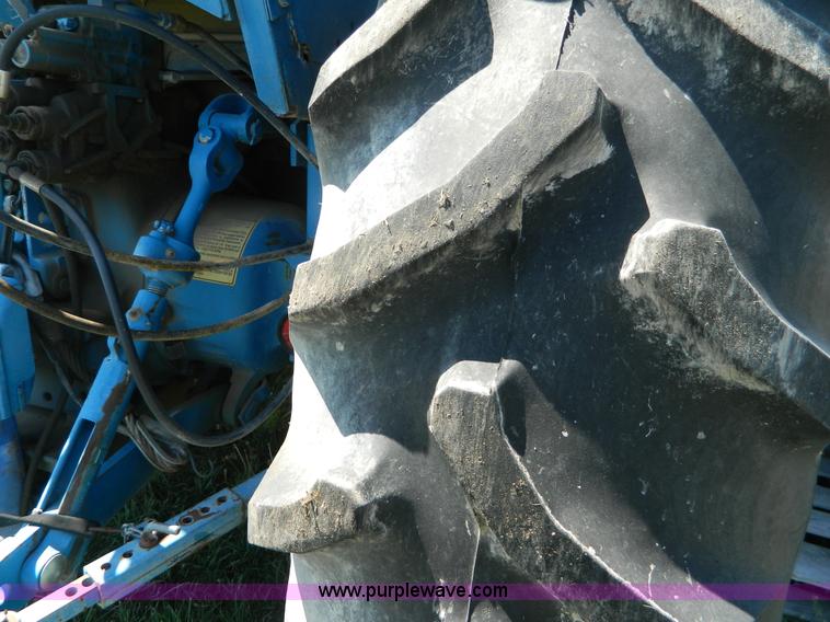 image for item B3647 Ford EA 414C tractor