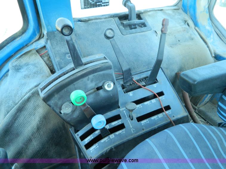 image for item B3647 Ford EA 414C tractor