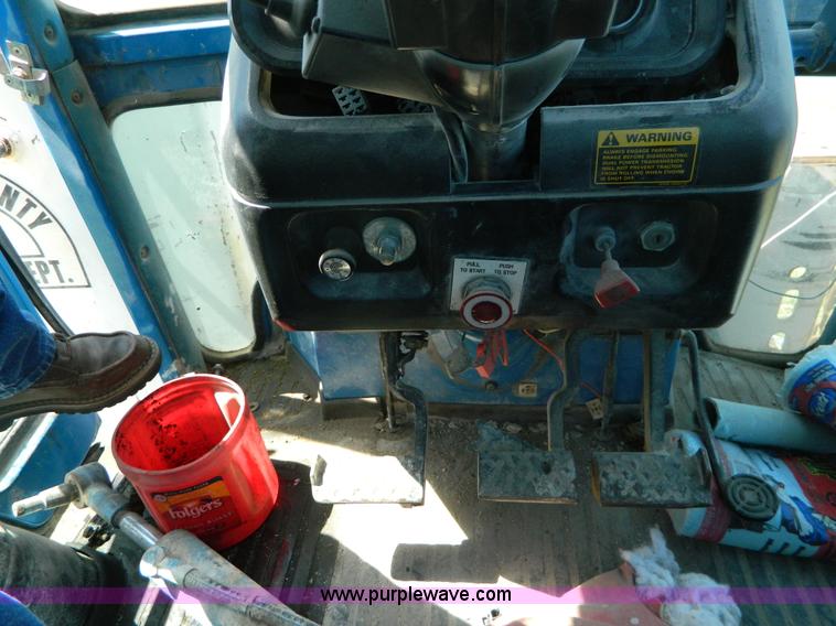 image for item B3647 Ford EA 414C tractor