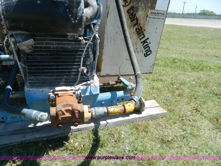 image for item B3647 Ford EA 414C tractor