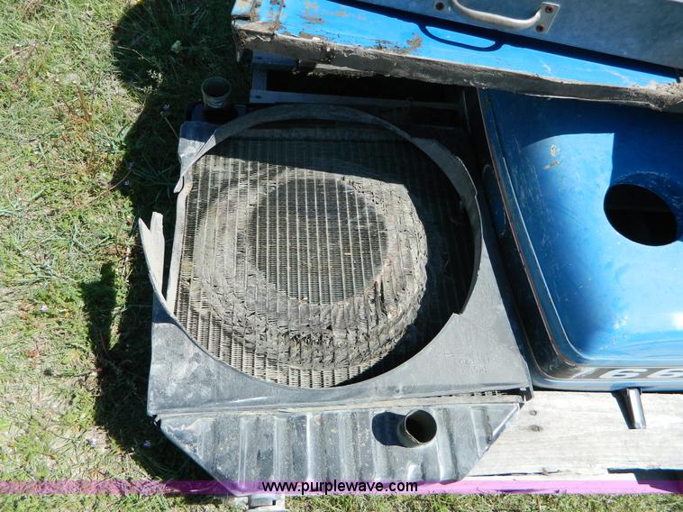 image for item B3647 Ford EA 414C tractor