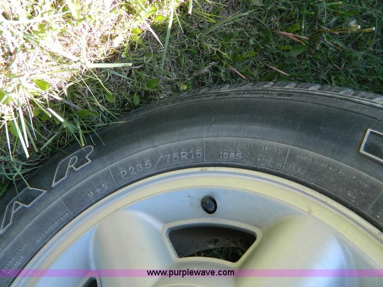 image for item B3648 2001 Chevrolet Blazer