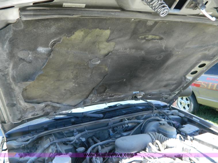 image for item B3648 2001 Chevrolet Blazer