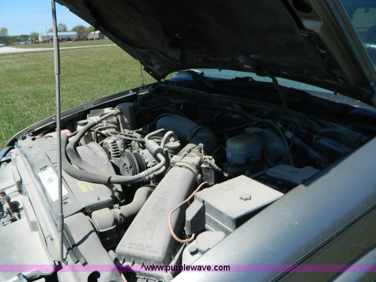 image for item B3648 2001 Chevrolet Blazer