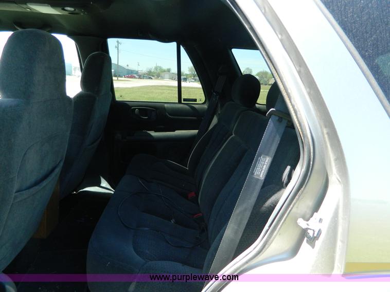 image for item B3648 2001 Chevrolet Blazer