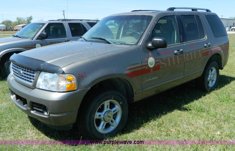 image for item B3649 2004 Ford Explorer