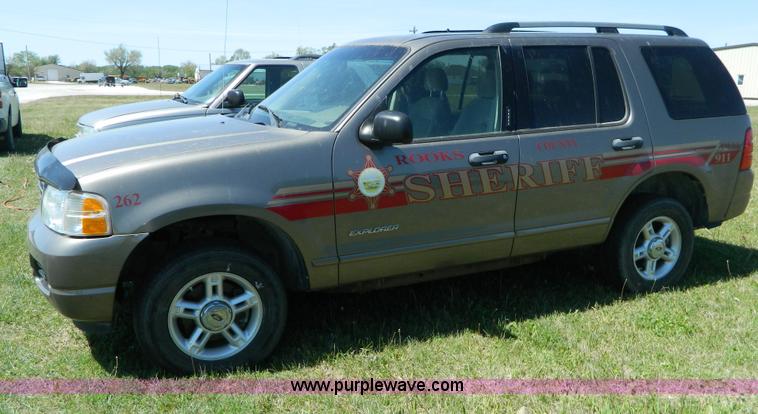 image for item B3649 2004 Ford Explorer