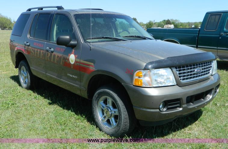 image for item B3649 2004 Ford Explorer
