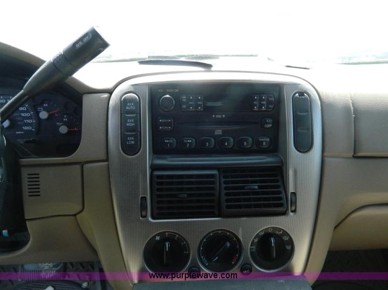 image for item B3649 2004 Ford Explorer