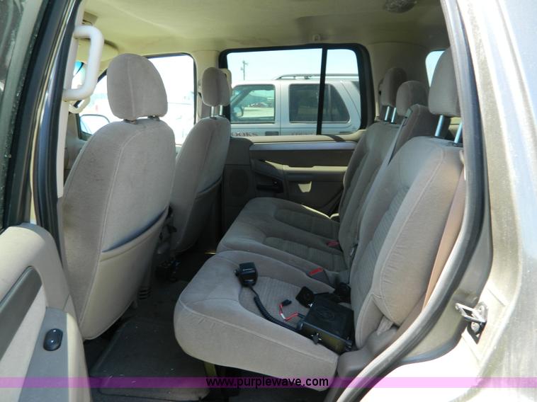 image for item B3649 2004 Ford Explorer