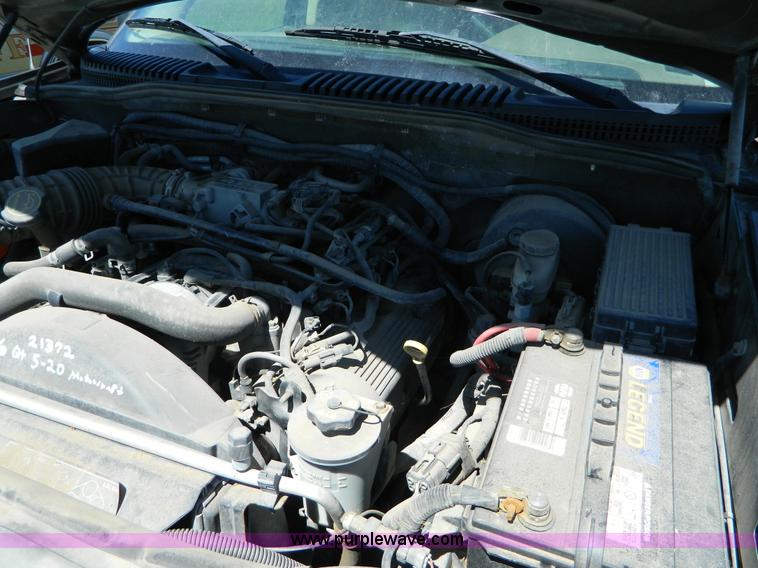 image for item B3649 2004 Ford Explorer