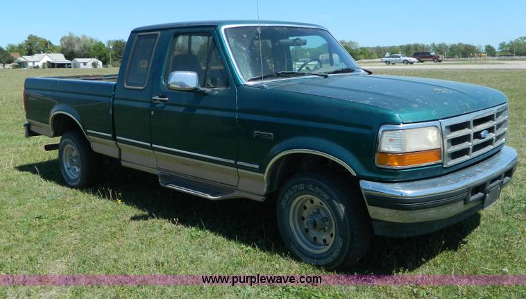 image for item B3650 1996 Ford F150 pickup truck