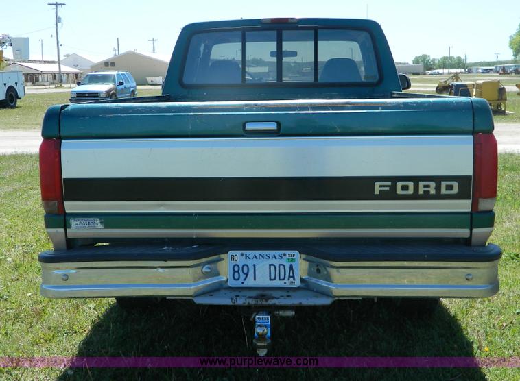 image for item B3650 1996 Ford F150 pickup truck