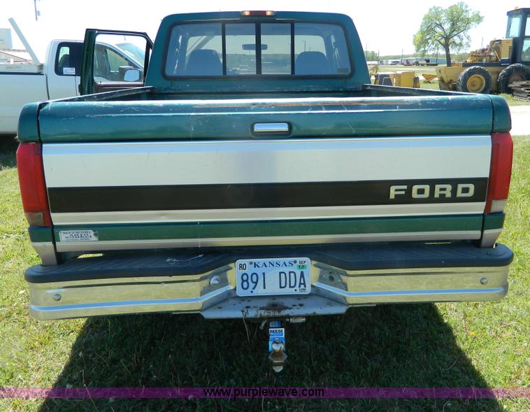 image for item B3650 1996 Ford F150 pickup truck