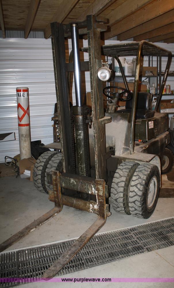 image for item B6505 1973 Otis FSF-040 forklift