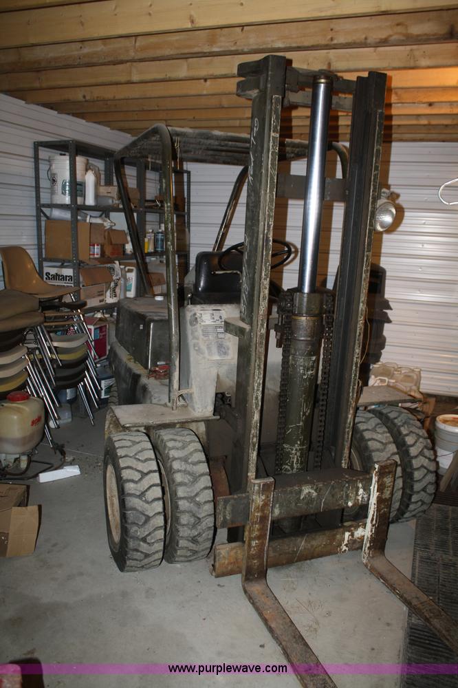 image for item B6505 1973 Otis FSF-040 forklift