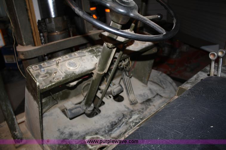 image for item B6505 1973 Otis FSF-040 forklift