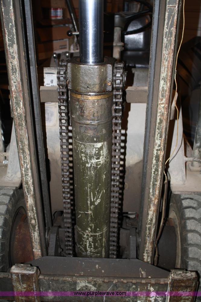 image for item B6505 1973 Otis FSF-040 forklift