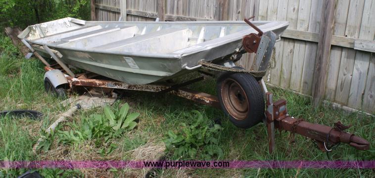 image for item B6506 18' aluminum john boat with trailer