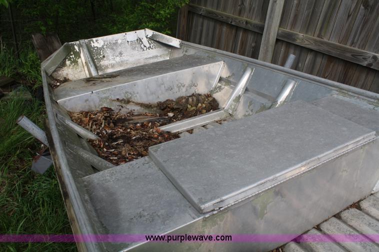 image for item B6506 18' aluminum john boat with trailer