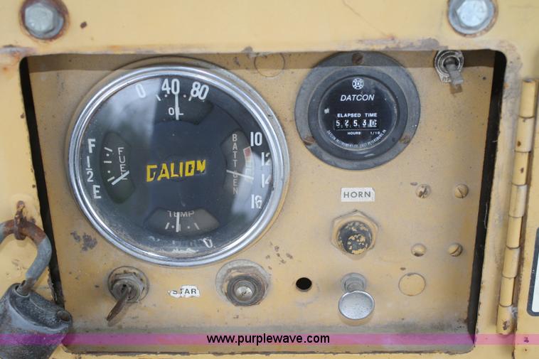 image for item B6508 1982 Galion P3500A rubber tire roller