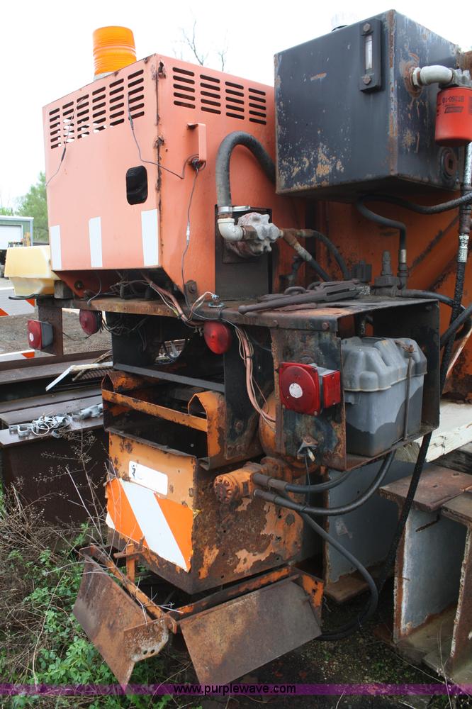 image for item B6509 Swenson spreader