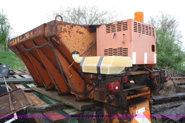 image for item B6509 Swenson spreader