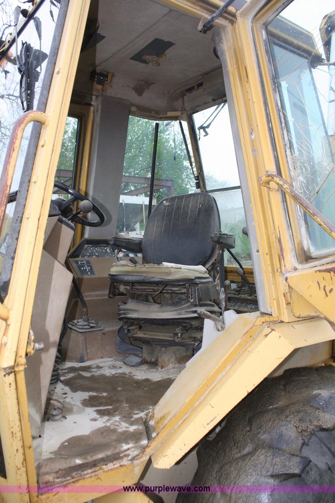 image for item B6510 1987 Caterpillar 416 backhoe