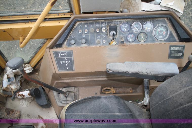 image for item B6510 1987 Caterpillar 416 backhoe